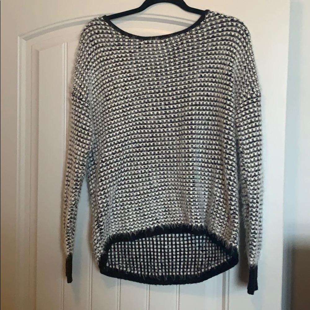 Rewind sweater